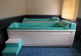 Гидромассажная ванна в оздоровительном центре отеля.